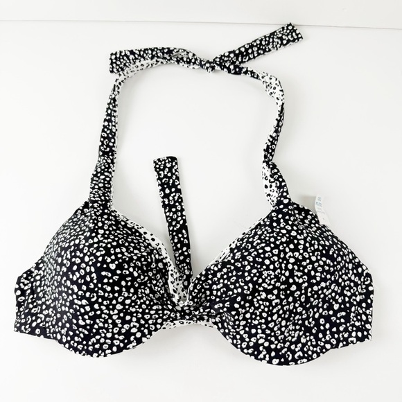 Coco Reef Other - Coco Reef Bikini Top Womens 32 34 DD White Black Reversible Bra Sized Swim NWT